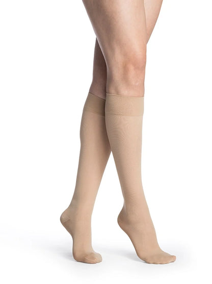 Sigvaris Medium Sheer - Knee High Compression Socks 20-30mmHg (Women)